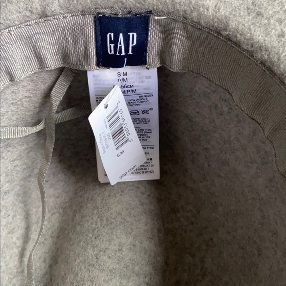 Gap 100% wool gray color woman’s fedora hat - Picture 10 of 12